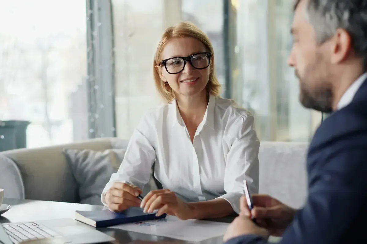 Advisor meeting with a client